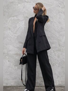 REVOLVE White Fox Press Pause Wide Leg Split Hem Pants Size Medium NWT